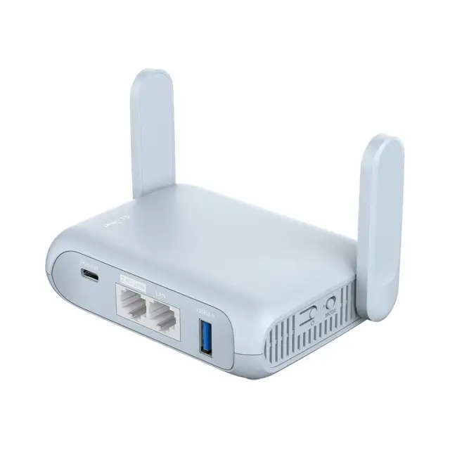 GL.iNet Beryl AX GL-MT3000 — порти: USB-C, 2× Ethernet, USB 3.0