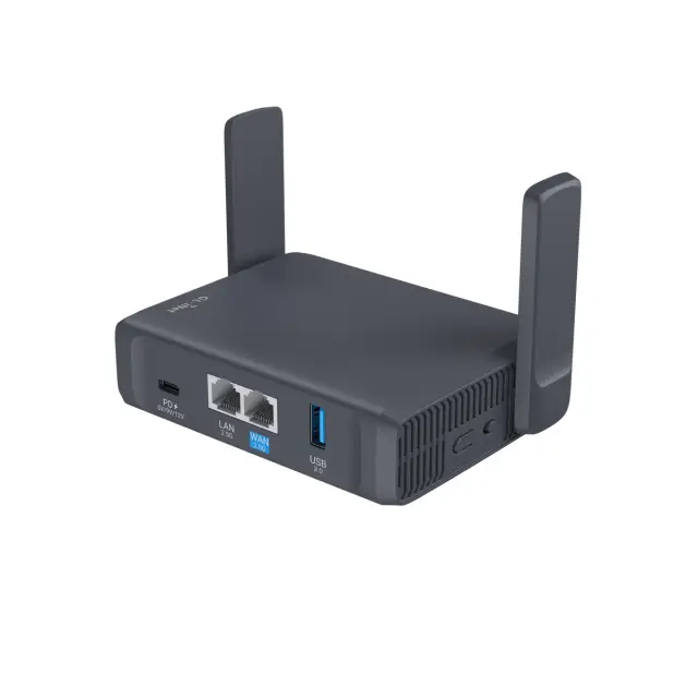 GL.iNet Slate 7 GL-BE3600 — вигляд три чверті з портами