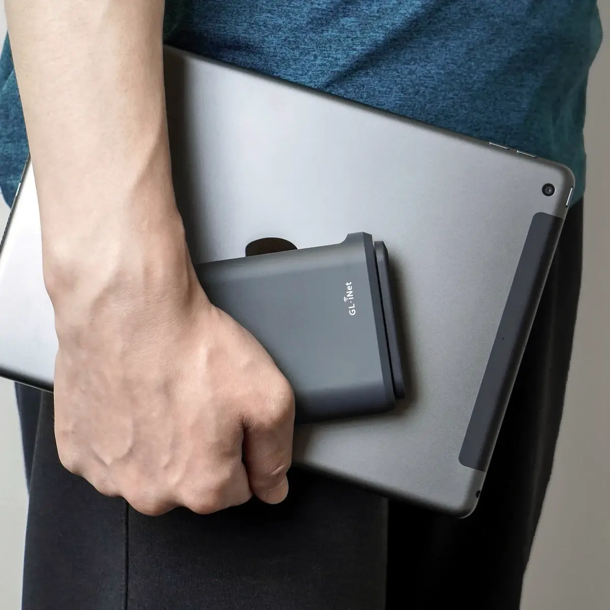 GL.iNet Slate Plus GL-A1300 — compact and portable