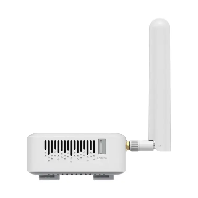 GL.iNet Spitz Plus GL-X2000 — side view with USB port